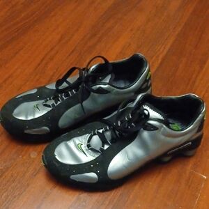 Nike Shox Monster Men's Black and Silver Athletic Sneakers Size 12